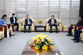 Vietnam y Corea del Sur fomentan cooperación multifacética bilateral 