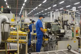 Más empleados regresan a trabajar en Ciudad de Ho Chi Minh