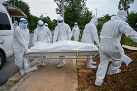 Malasia registra récord de fallecidos por el COVID-19