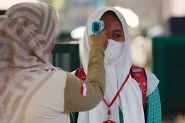 Indonesia amplía restricciones a actividades comunitarias en medio del COVID-19