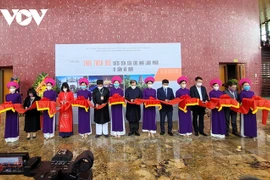 Efectúan en Vietnam exposiciones sobre ciudad central de Hue