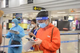 Vietnam Airlines reanuda vuelos comerciales entre Da Nang y Ciudad Ho Chi Minh