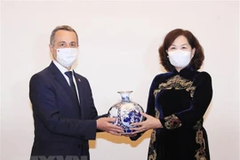 Celebran en Hanoi Día Nacional de Suiza y aniversario de los nexos diplomáticos con Vietnam 