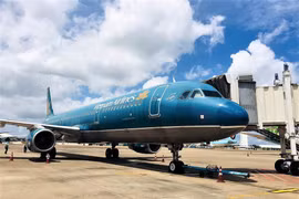 Vietnam Airlines opera siete vuelos domésticos en el primer día de reanudación 