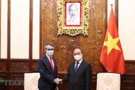 Proponen a UE respaldar a Vietnam en acceso a vacunas contra COVID-19