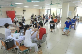 Más de 10,5 millones de dosis contra COVID-19 administradas en Vietnam 