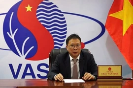 Recibe científico vietnamita medalla de plata de Belarús
