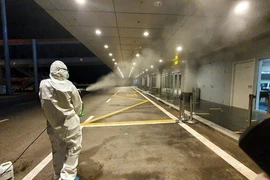 Casos del COVID-19 en vuelo Vietnam-Hong Kong infectados por Delta, no Ómicron