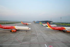 Proponen soluciones para "salvar" a aerolíneas vietnamitas ante COVID-19