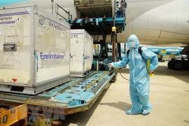 Orienta Ministerio de Salud de Vietnam distribución y uso de vacunas contra COVID-19