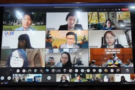 Debaten en Vietnam la reconstrucción de región central después de desastres naturales