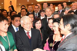 Vietnam por mejorar eficiencia de política para vietnamitas residentes en el exterior
