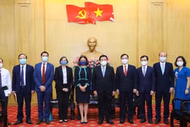 Fortalecen capacitación y desarrollo de capacidad para la futura generación de líderes vietnamitas
