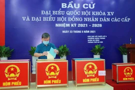 Inician elecciones legislativas en Vietnam