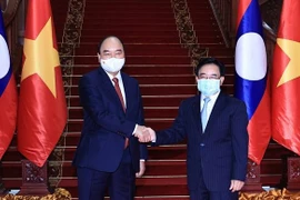 Visita oficial del presidente vietnamita a Laos refleja gran amistad y solidaridad bilateral