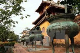 Prepara Vietnam documentos para solicitar reconocimiento de UNESCO a calderos de trípode de Hue