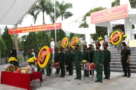 Realizan honras fúnebres de soldados caídos en defensa de las fronteras norteñas de Vietnam