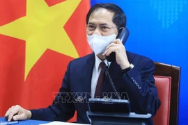 Vietnam y Estados Unidos desarrollan sus relaciones en múltiples sectores