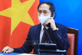 Vietnam y Estados Unidos desarrollan sus relaciones en múltiples sectores