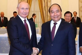 Presidente de Vietnam aspira a elevar relaciones de asociación estratégica con Rusia 