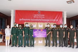 Continúan llegada de donaciones de Vietnam a la lucha antipandémica en Laos