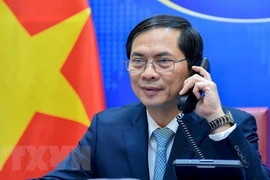 Canciller de Vietnam sostiene conversaciones con su homólogo surcoreano sobre relaciones bilaterales