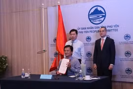 Firman acuerdo sobre financiación de equipos de congelación para provincia vietnamita
