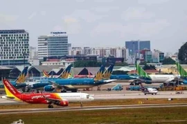 Vietnam mantiene interrumpida venta de pasajes de vuelos domésticos