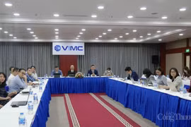 Vietnam y Países Bajos discuten medidas para promover cooperación logística