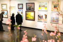 Efectúan en Hanoi exposición de arte con motivo del Año Nuevo Lunar