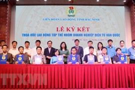 Empresas surcoreanas firman convenio colectivo de trabajo con trabajadores vietnamitas