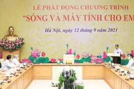 Lanzan en Vietnam programa de donación de computadoras a estudiantes afectados por COVID-19