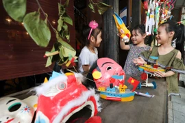 Efectúan exposiciones virtuales para niños con motivo del Festival del Medio Otoño