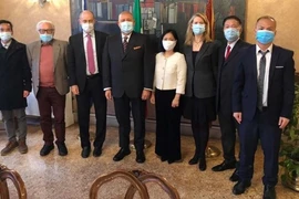 Vietnam fomenta cooperación en educación con región italiana 