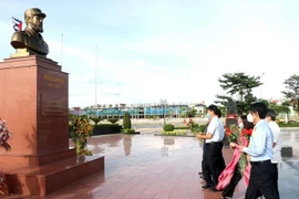 Conmemoran en provincia vietnamita natalicio del líder cubano Fidel Castro