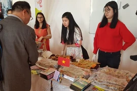 Vietnam participa en actividad caritativa “Sabores de Asia” en Ginebra