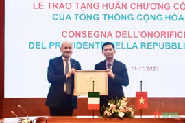 Otorgan Orden de la Estrella de Italia a ciudadano vietnamita