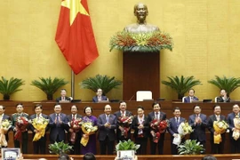 Aprueba Parlamento designación de 12 ministros y titulares de sectores de Vietnam 