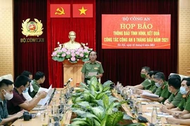 Abren proceso legal contra expolicía vietnamita por recibir sobornos 