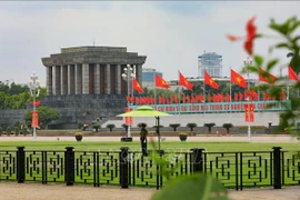 Vietnam recibe más felicitaciones por el Día Nacional