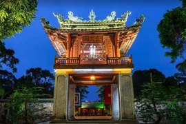 Presentan espacio cultural en la primera universidad de Vietnam