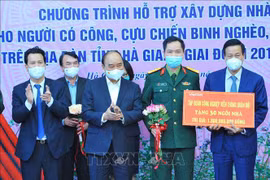 Destacan programa de construcción de viviendas para hogares pobres en provincia vietnamita 