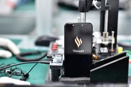 Vingroup detendrá producción de teléfonos inteligentes y televisores