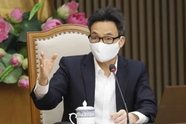 Ministro de Salud de Vietnam pide acelerar la investigación y producción de vacunas domésticas