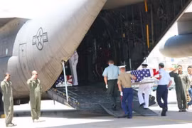 Vietnam entrega a Estados Unidos restos de soldados desaparecidos durante la guerra
