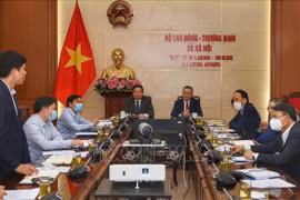 Vietnam intensifica proteger derechos de trabajadores connacionales en extranjero 