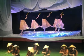 Disfrute de diversidad de cultura vietnamita a través de obra de marioneta experimental 