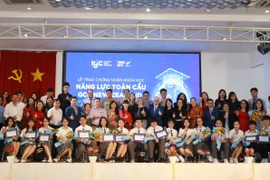 Estudiantes vietnamitas reciben certificado de competencia global de Nueva Zelanda