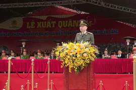 Policías vietnamitas por garantizar seguridad de magna cita del Partido 
