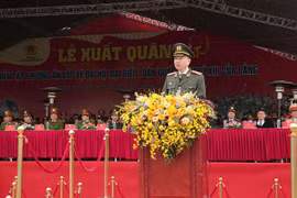 Policías vietnamitas por garantizar seguridad de magna cita del Partido 